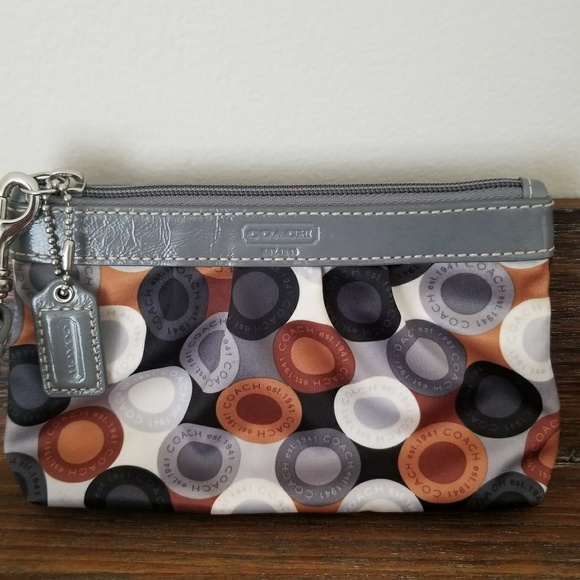 Small wristlet - Picture 2 of 4